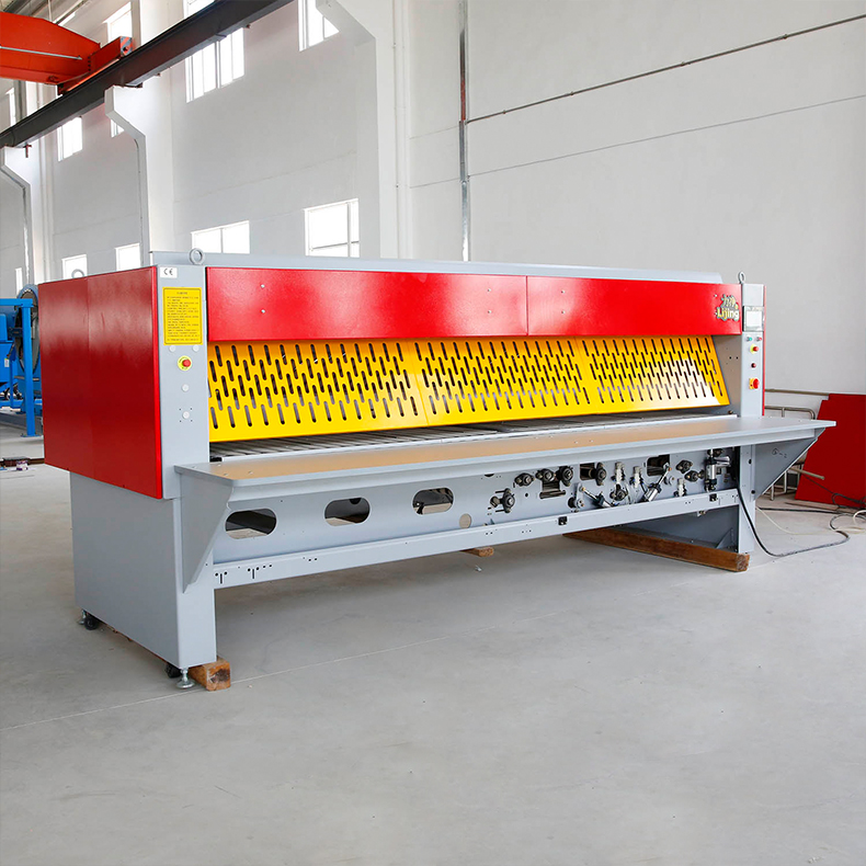 高速折疊機(jī) 高速折疊機(jī)